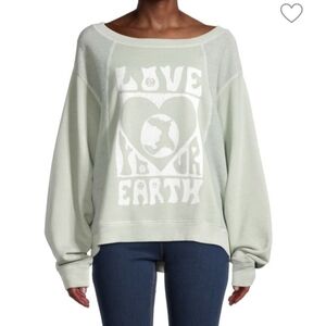 We The Free "Love Your Earth" Terra Slogan Pullover (L)